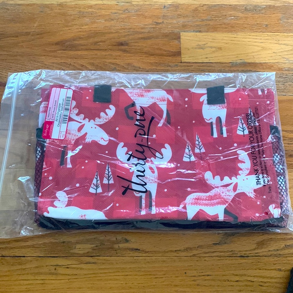 Thirty One All in Organizer Moose Rare- NEW small tote- moodiness around